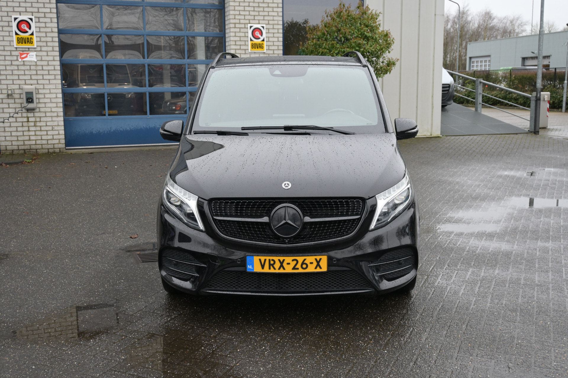 42650131-1.jpg