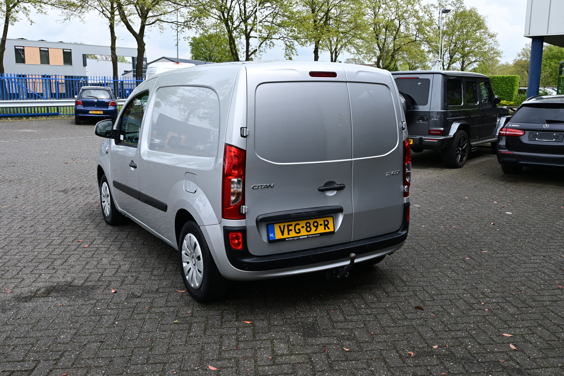 44624714-4.jpg