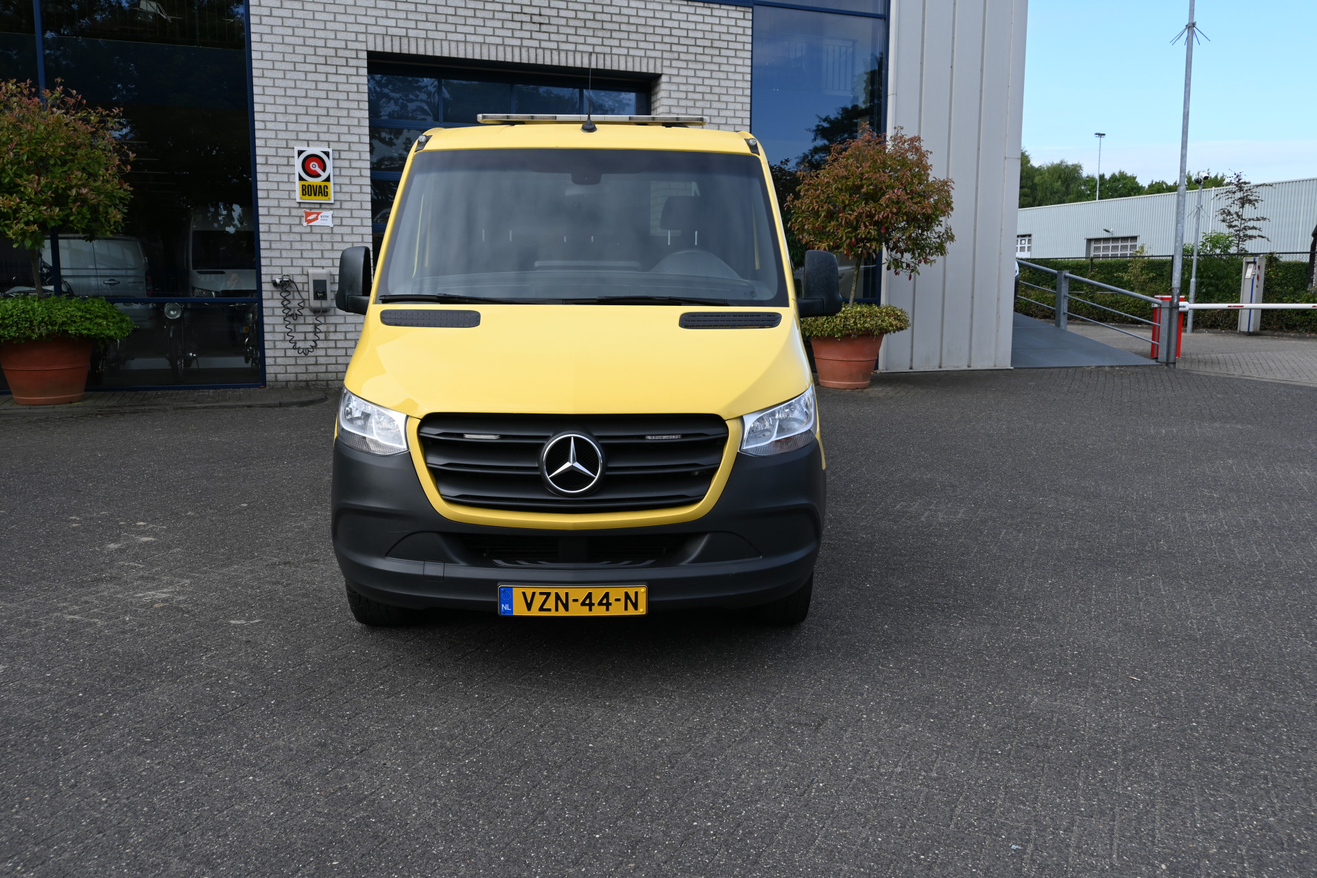 46426179-1.jpg